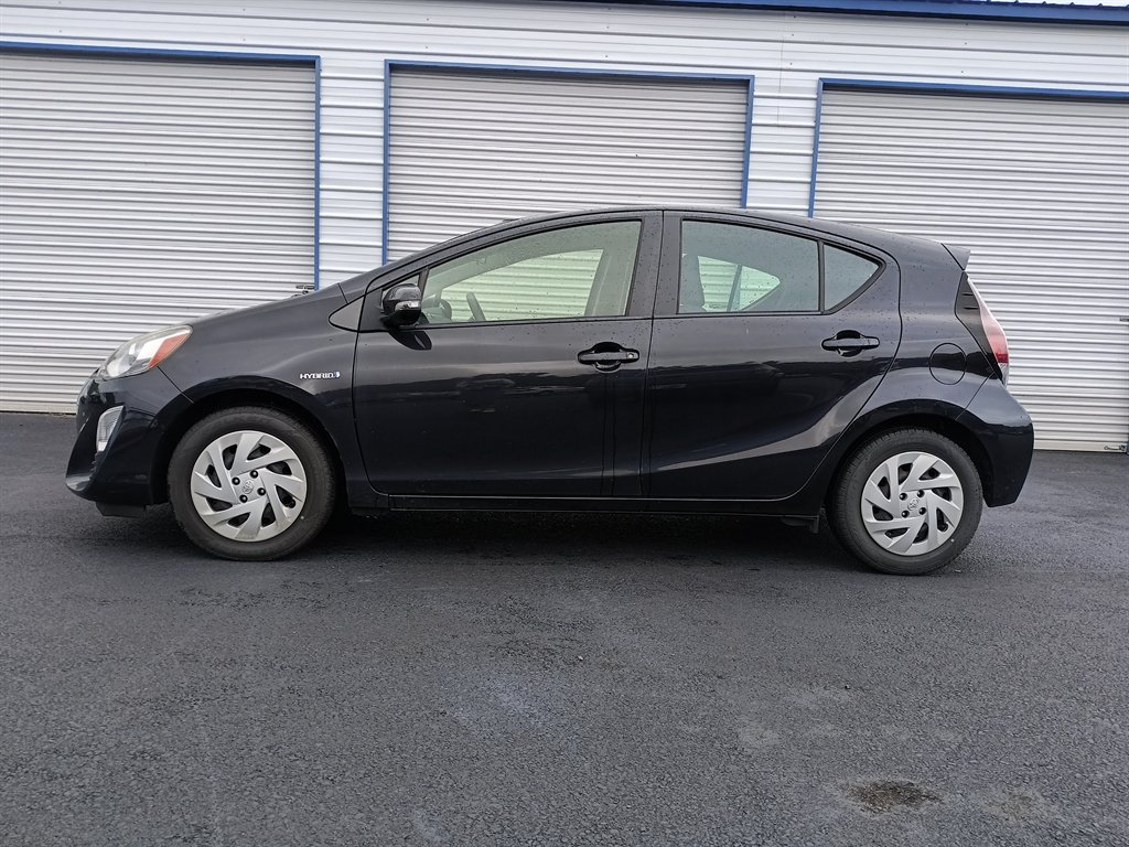 2016 Toyota Prius c Two