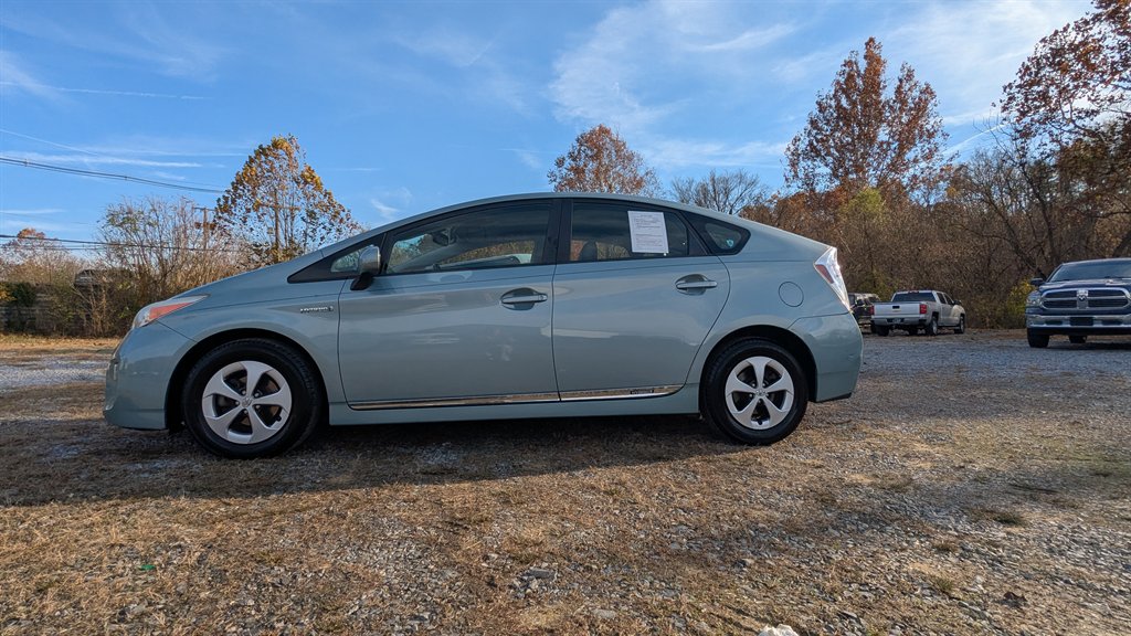 2013 Toyota Prius's photo