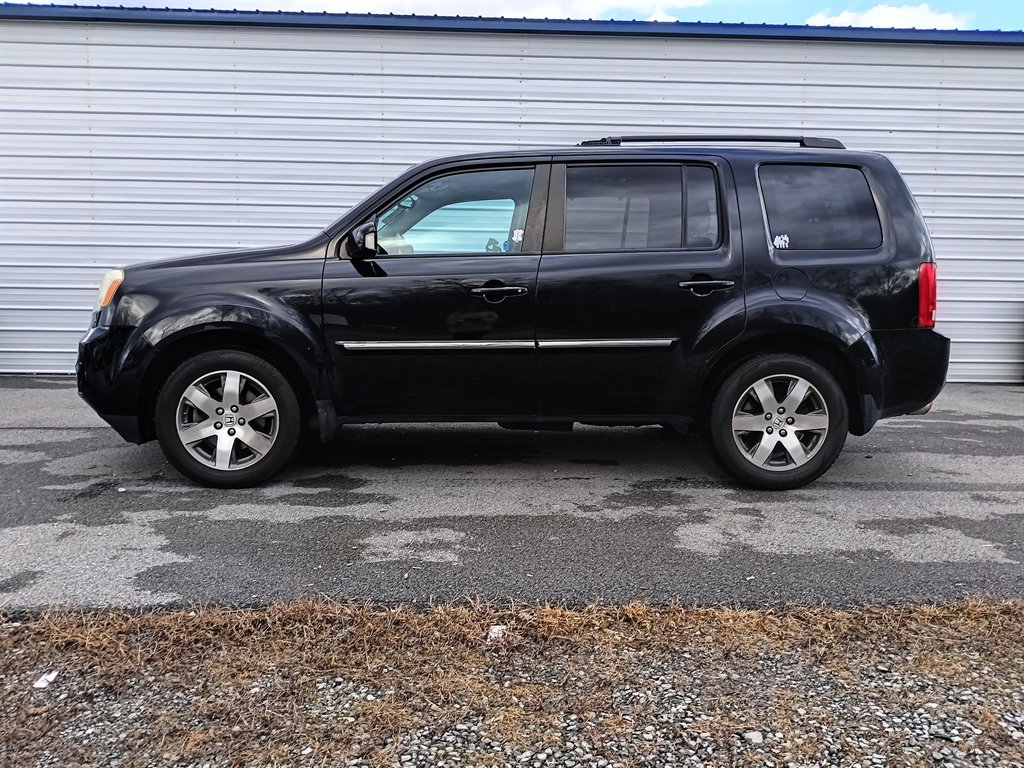 2014 Honda Pilot Touring's photo