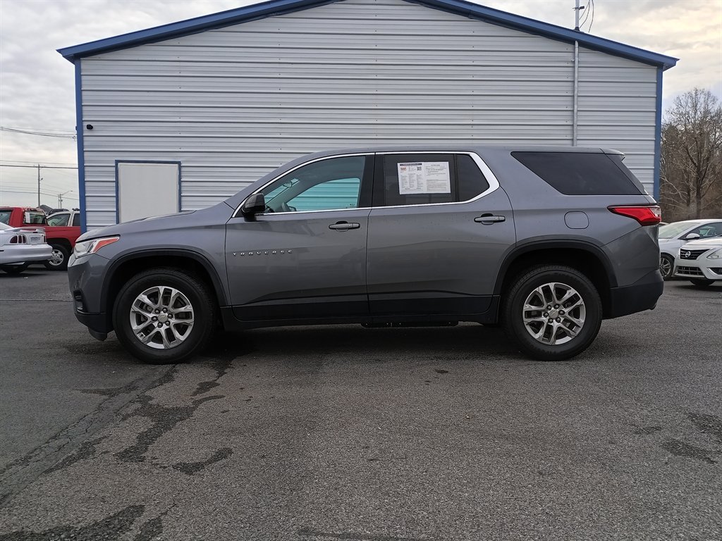 2020 Chevrolet Traverse LS's photo