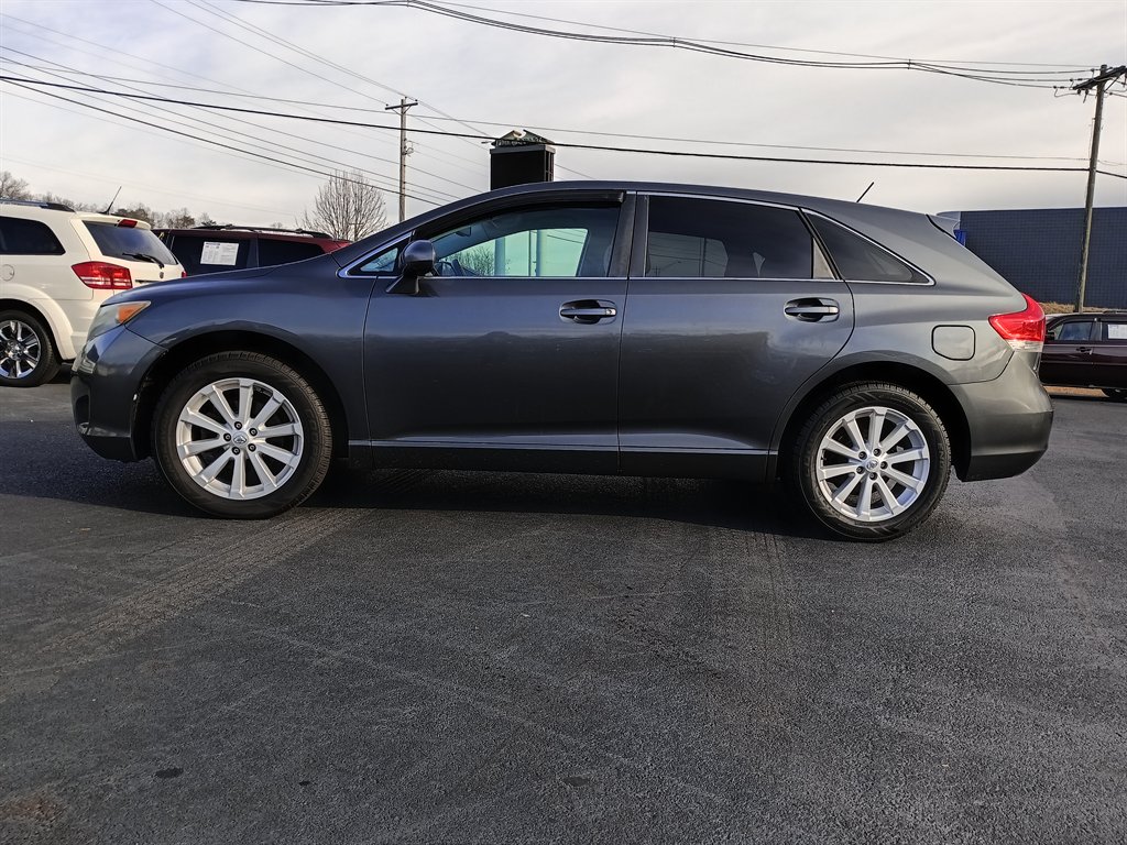 2010 Toyota Venza Base's photo