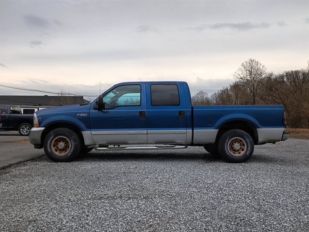 2002 Ford F-250 Super Duty XLT's photo