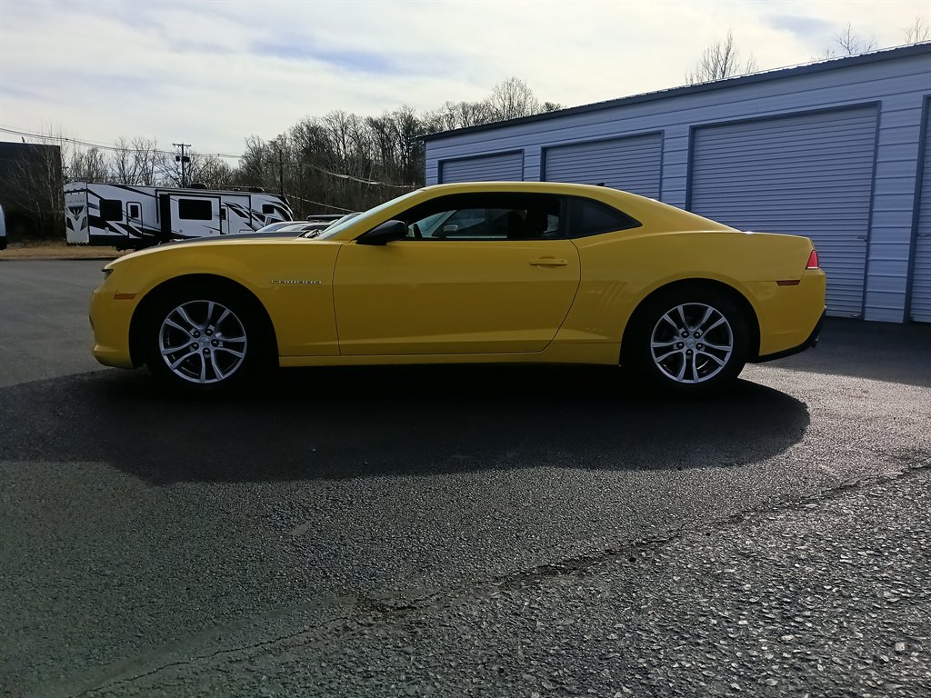 2015 Chevrolet Camaro 1LT's photo