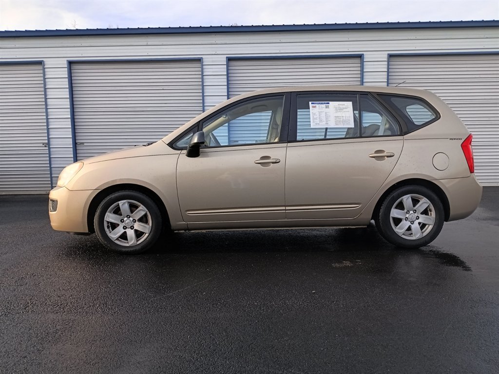 2008 Kia Rondo LX