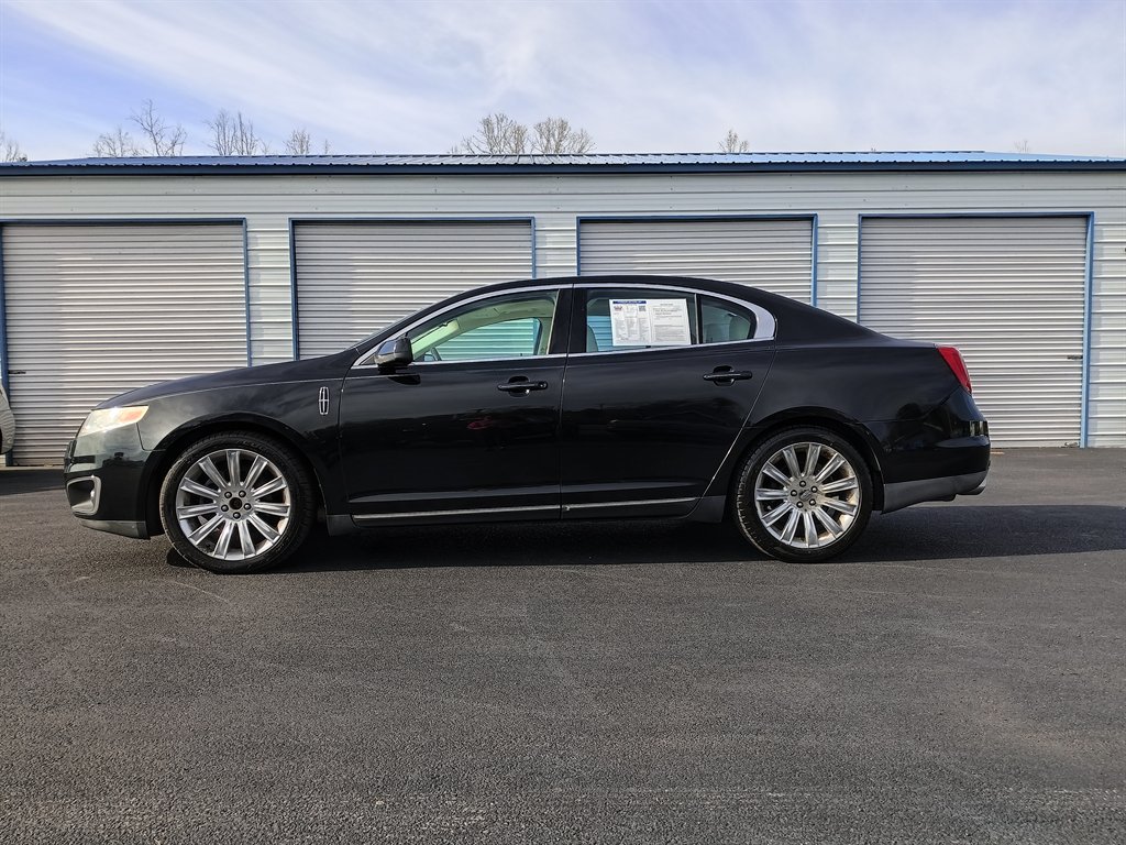 2010 Lincoln MKS Base