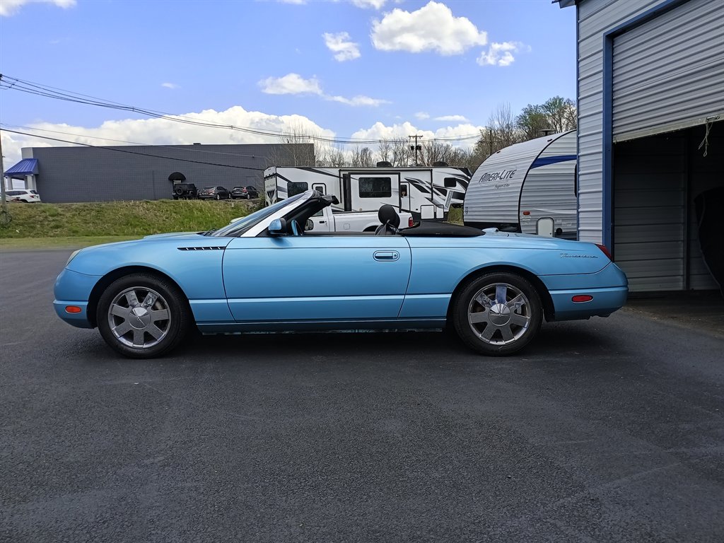 2002 Ford Thunderbird's photo