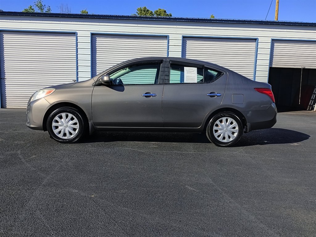2012 Nissan Versa 1.6 SV CVT's photo