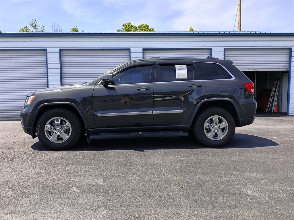 2011 Jeep Grand Cherokee Laredo 4WD's photo