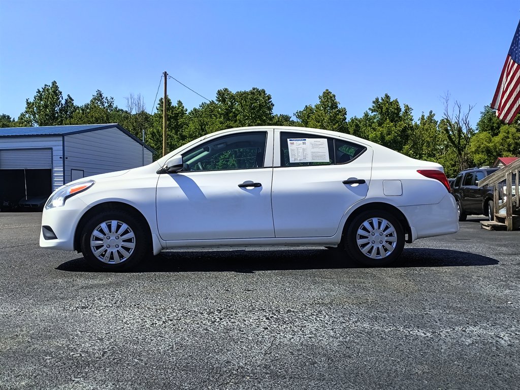 2017 Nissan Versa Sedan