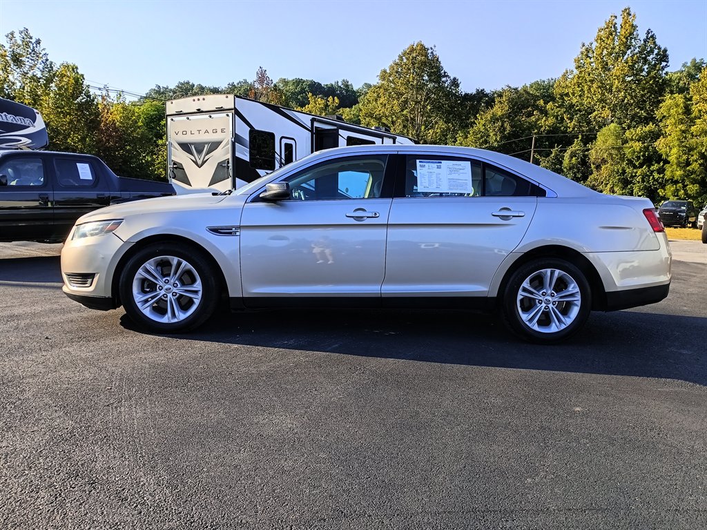 2017 Ford Taurus
